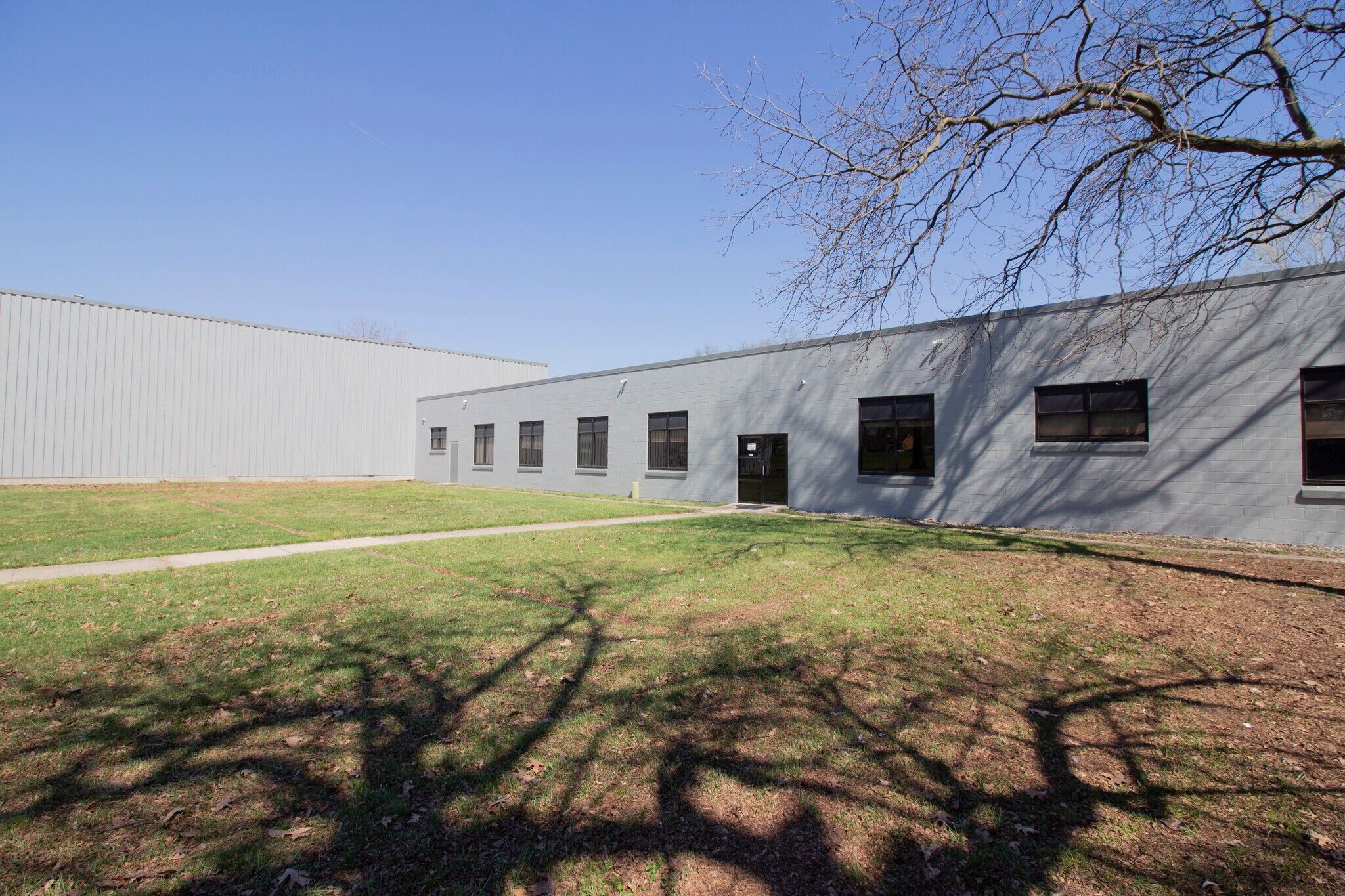 TWO TENANT NNN INDUSTRIAL