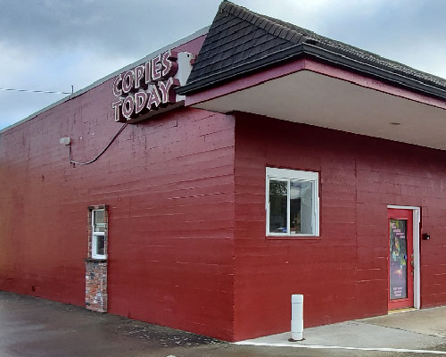 LITTLE RED Building in West Kelso: West Side